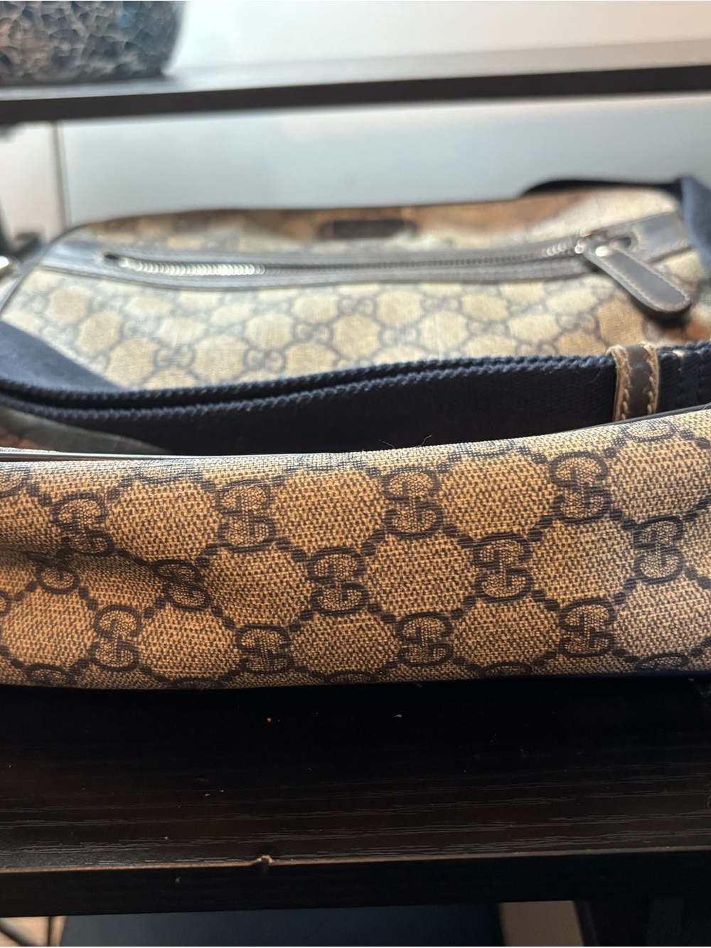 Authentic Gucci GG Supreme Coated Canvas Messenger Bag - Picture 6 of 14